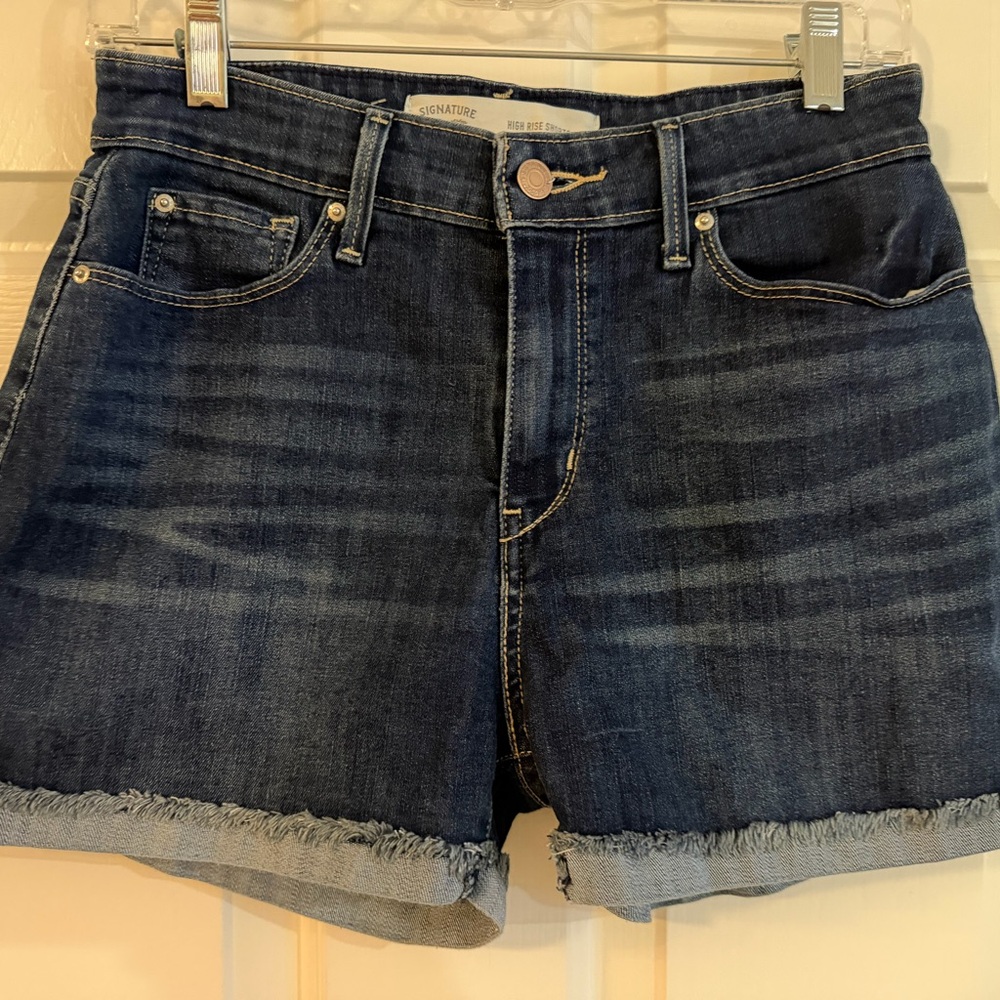 Women's Levi Strauss Signature Levi's Denim Shorts w Frayed Cuffs Sz 6 W 28